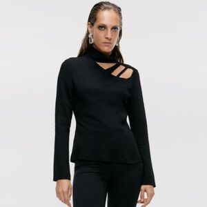 Zara‎ Black Slit Front Blouse Mock Neck 8230/414/800 Women’s XS Viscose Blend